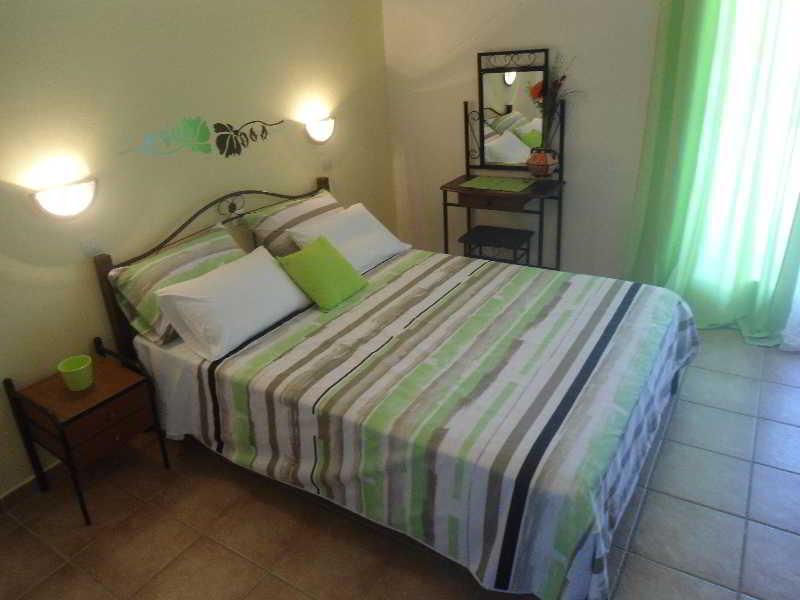 Machi Rooms Патитири Экстерьер фото