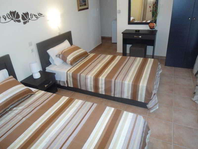 Machi Rooms Патитири Экстерьер фото