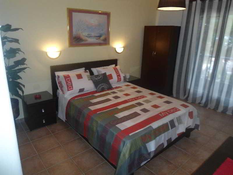 Machi Rooms Патитири Экстерьер фото